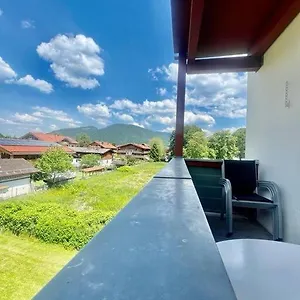 Lilie - Zentral In Bad Wiessee